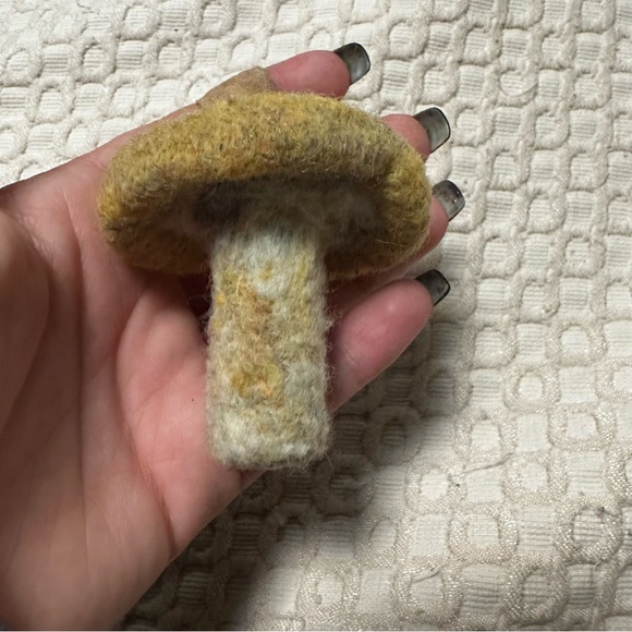 SOLD - Picture 4 of 4